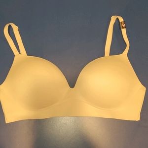NWT Victoria's Secret wireless push-up bra